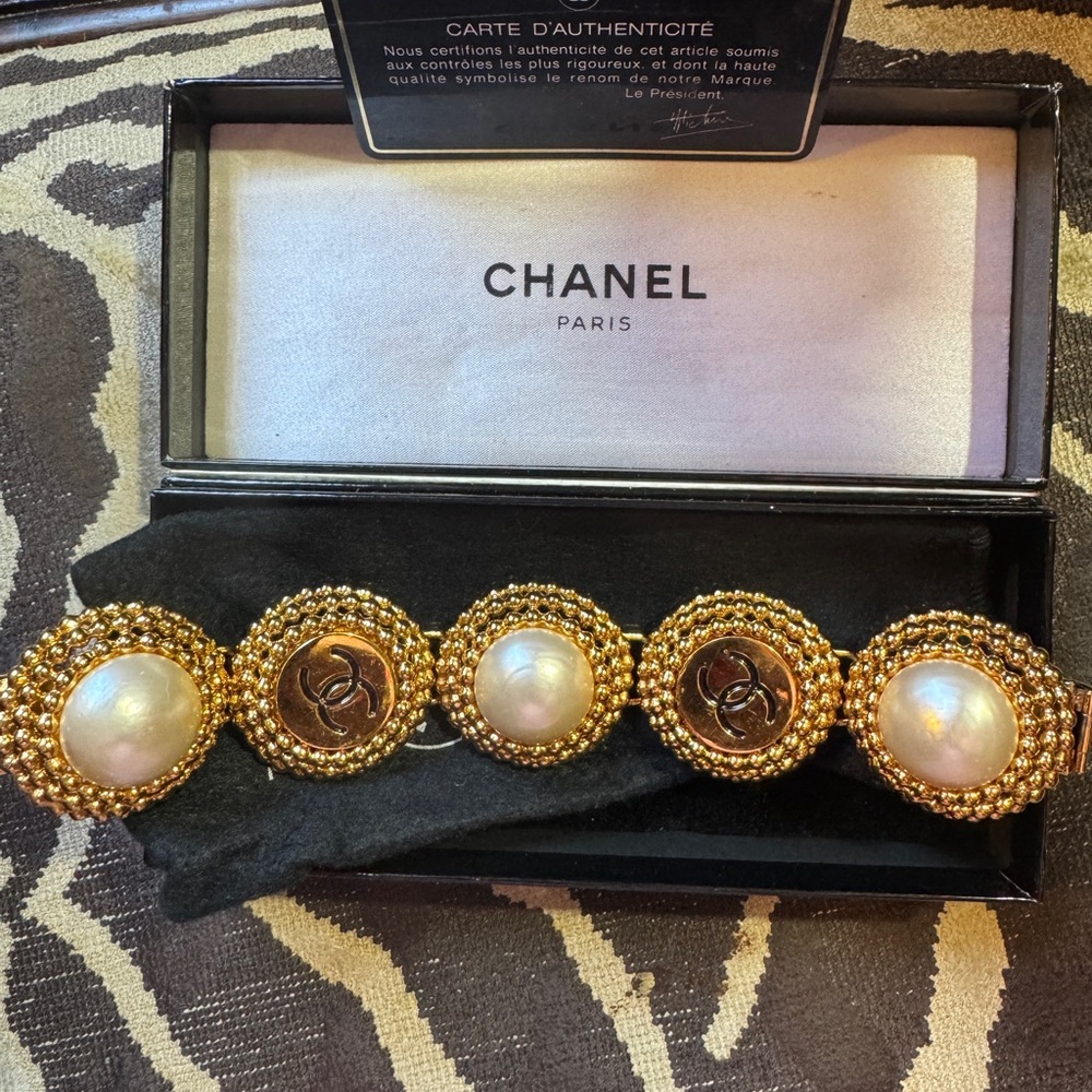 Vintage Chanel Gold tone and faux Pearl Bracelet